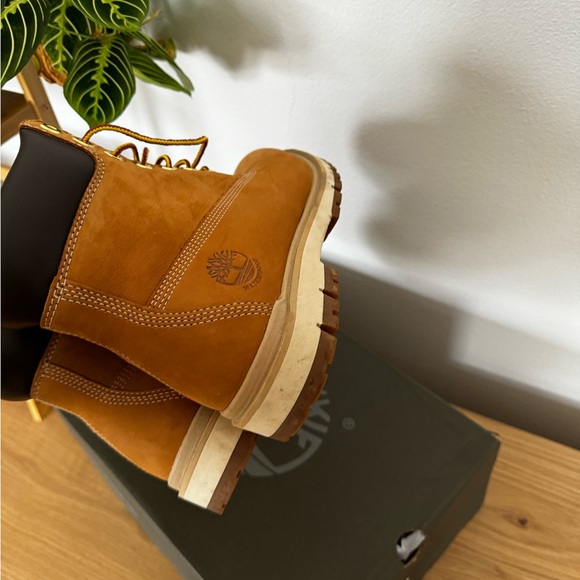 Timberland Radford 6inch waterproof boot in wheat nubuck - Picture 2 of 8